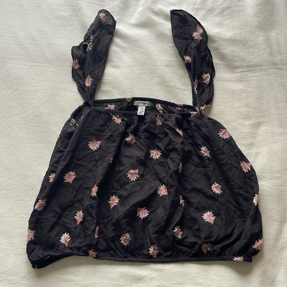 Cute society amuse top